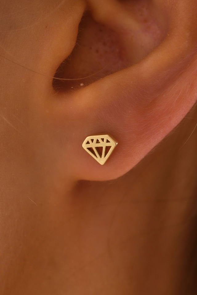 PRENSES PIRLANTA 14 Ayar Altın Tragus Küpe Elmas Vidalı