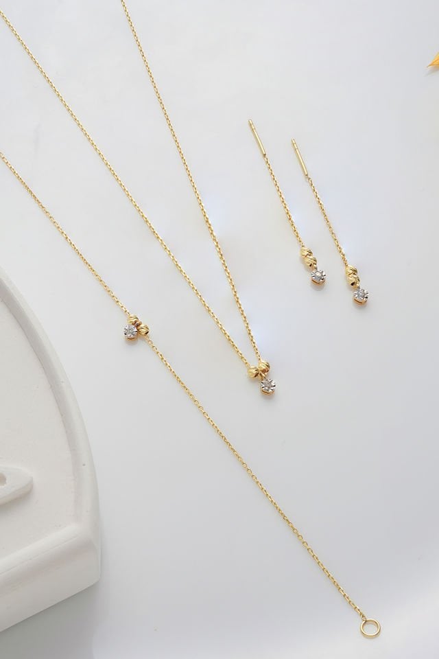 PRENSES PIRLANTA 14 Ayar Altın Mini Dorika Toplu Pırlanta Set Kolye Küpe Bileklik Efektli