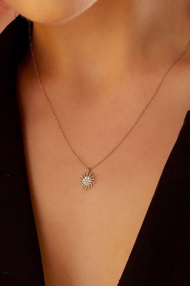 Prenses Pırlanta-14 Ayar Altın Minimal Taşlı Güneş Altın Kolye Modeli