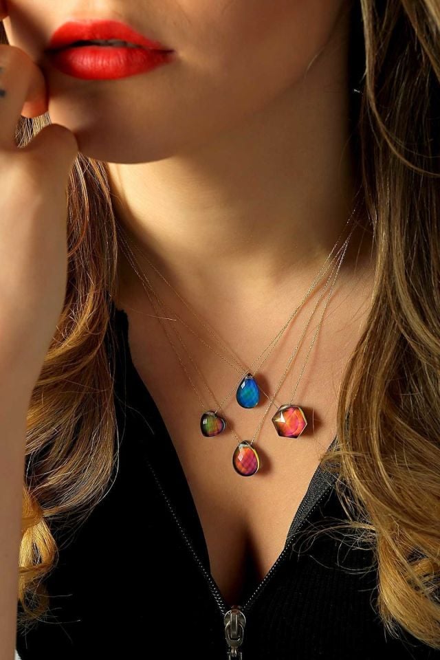 Prenses Pırlanta-9 RENK OLAN 14 Ayar  Kalp His Taşı Altın Altın Kolye Modeli