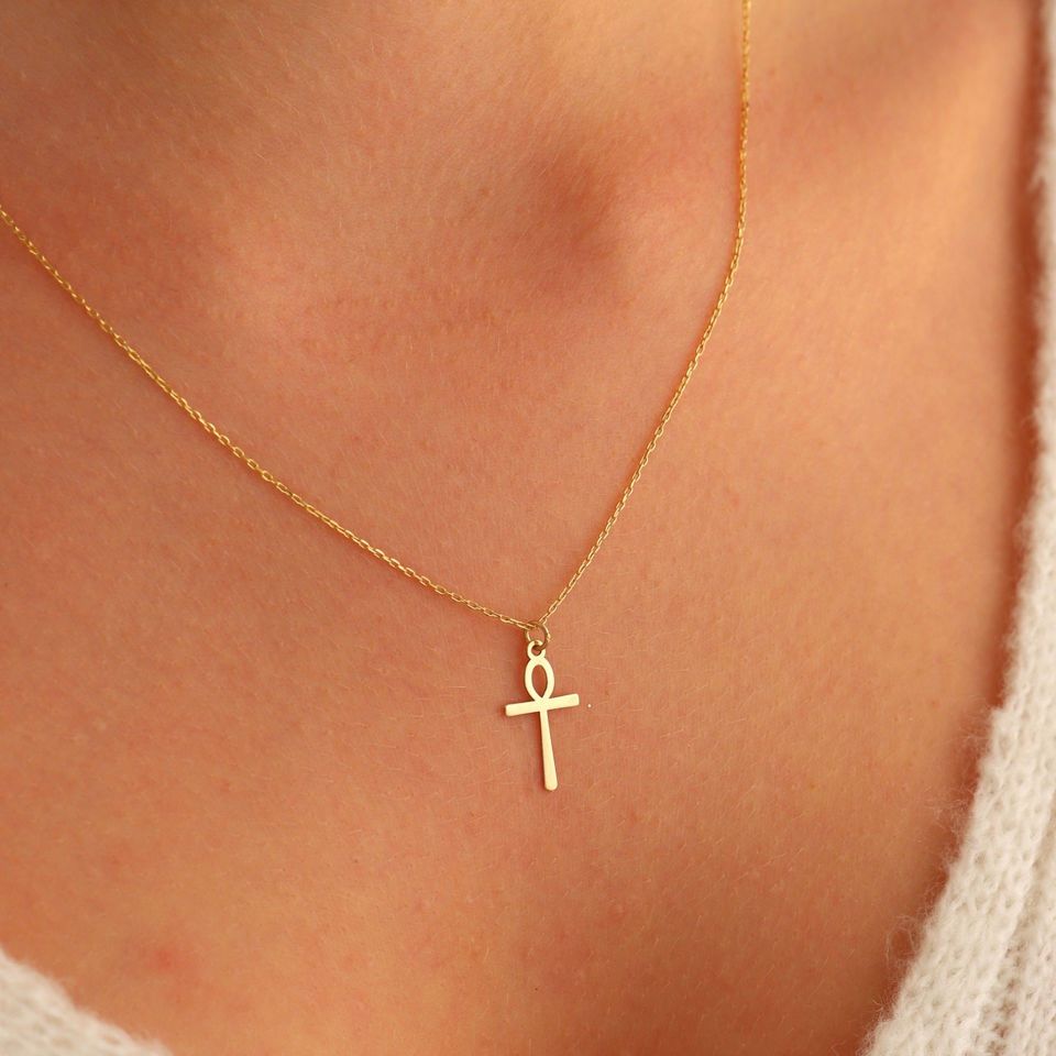 Prenses Pırlanta-14 Ayar Altın Feminist Altın Kolye Modeli ''45 cm''