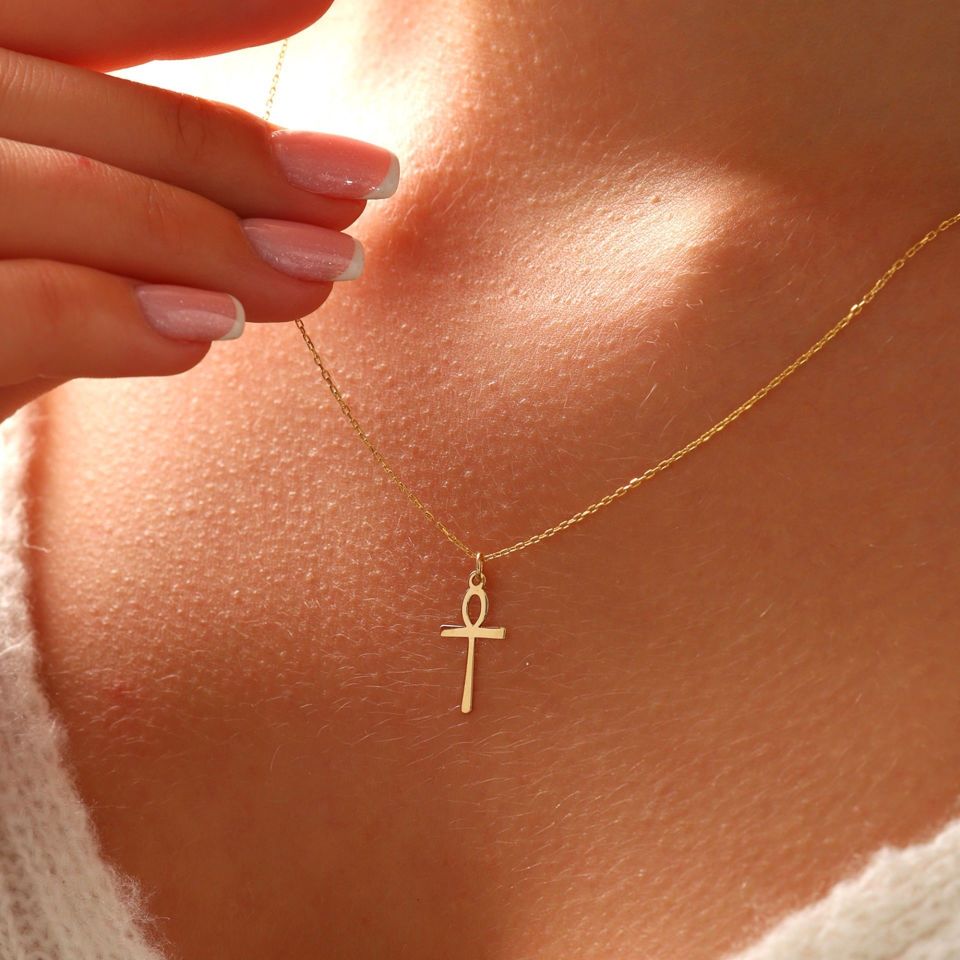 Prenses Pırlanta-14 Ayar Altın Feminist Altın Kolye Modeli ''45 cm''