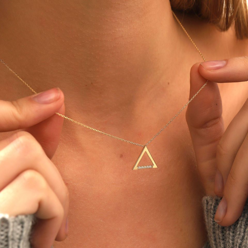 Prenses Pırlanta-14 Ayar Altın Pramit Üçgen Altın Kolye Modeli ''45 cm''
