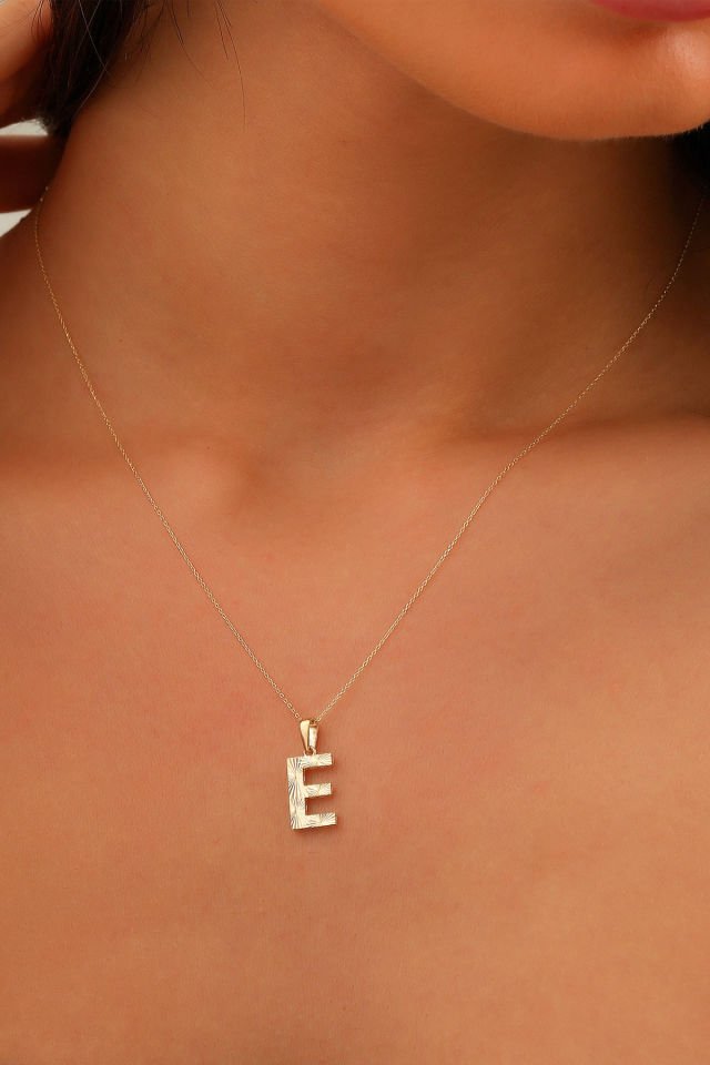 Prenses Pırlanta Kadın 14 Ayar Altın Harf Kolye A & Z Harfi Altın Kolye Zincirli Kalemli Işıltılı Desenli  42 cm E