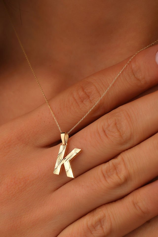 Prenses Pırlanta Kadın 14 Ayar Altın Harf Kolye A & Z Harfi Altın Kolye Zincirli Kalemli Işıltılı Desenli  42 cm K