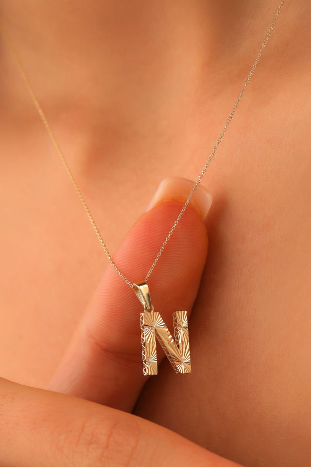 Prenses Pırlanta Kadın 14 Ayar Altın Harf Kolye A & Z Harfi Altın Kolye Zincirli Kalemli Işıltılı Desenli  42 cm N