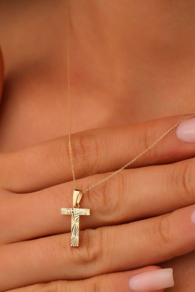 Prenses Pırlanta Kadın 14 Ayar Altın Harf Kolye A & Z Harfi Altın Kolye Zincirli Kalemli Işıltılı Desenli  42 cm T