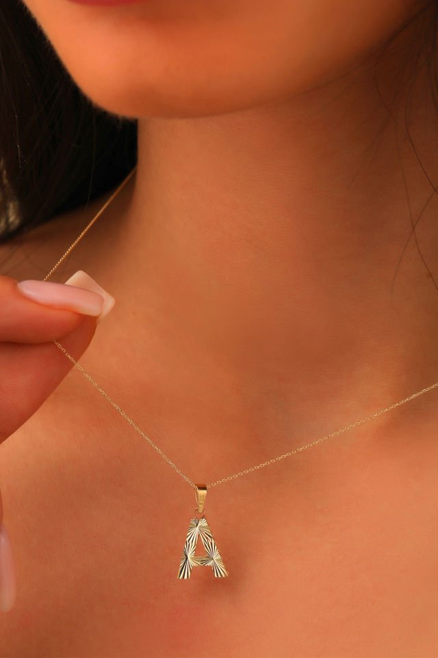 Prenses Pırlanta Kadın 14 Ayar Altın Harf Kolye A & Z Harfi Altın Kolye Zincirli Kalemli Işıltılı Desenli  42 cm A