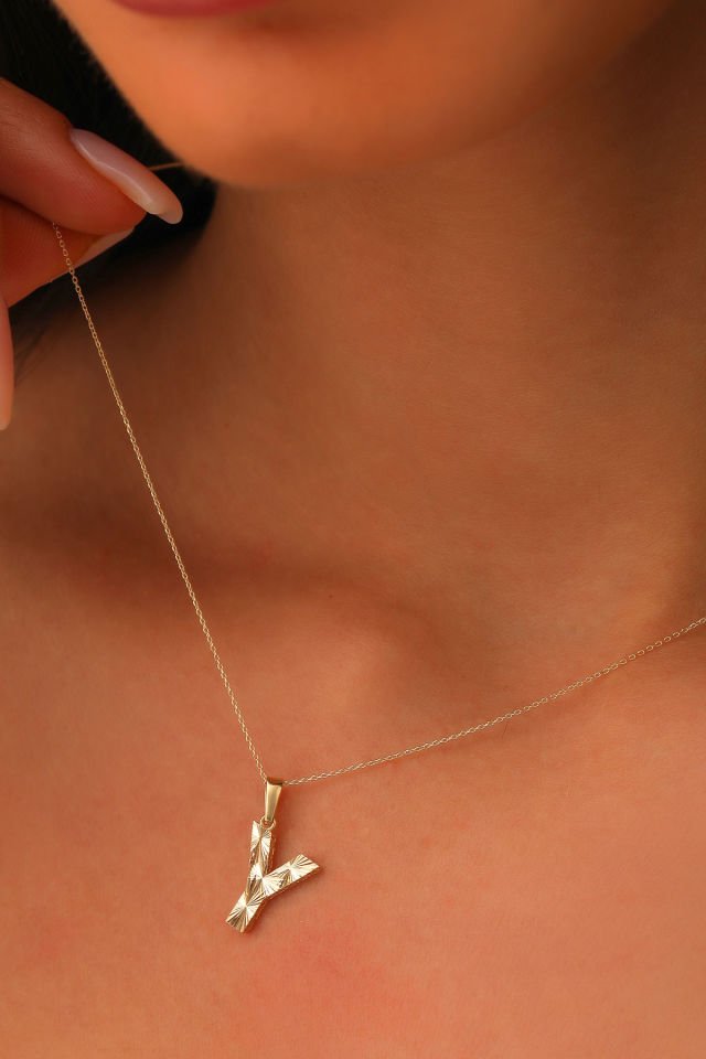 Prenses Pırlanta Kadın 14 Ayar Altın Harf Kolye A & Z Harfi Altın Kolye Zincirli Kalemli Işıltılı Desenli  42 cm Y