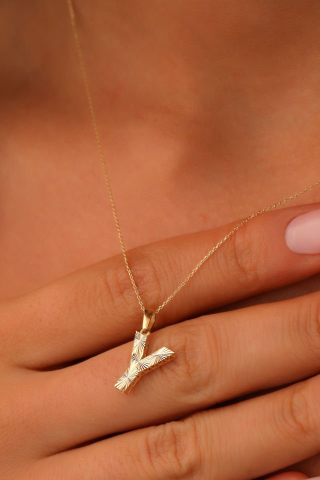 Prenses Pırlanta Kadın 14 Ayar Altın Harf Kolye A & Z Harfi Altın Kolye Zincirli Kalemli Işıltılı Desenli  42 cm Y