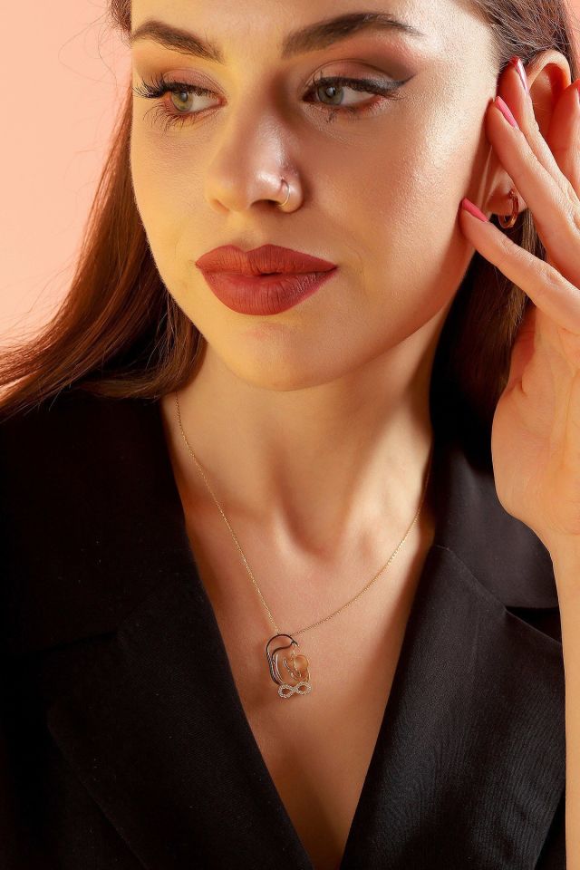 Prenses Pırlanta-14 Ayar Altın Anne Bebek Motifli Taşlı Sonsuzluk