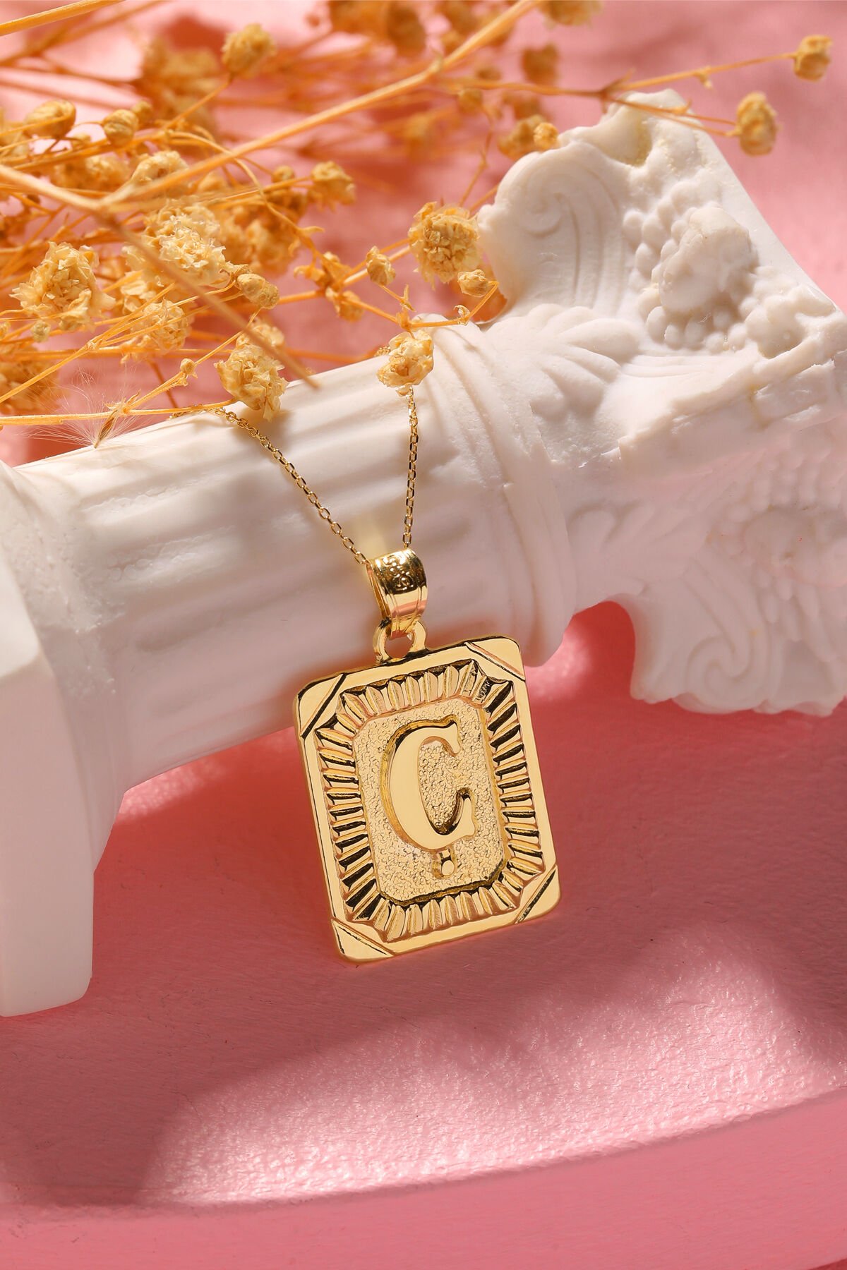 PRENSES PIRLANTA Kadın 14 Ayar Altın Kare Harf Kolye A & Z Harfi Altın Kolye Zincirli Harf Kolye 42 Cm Ç