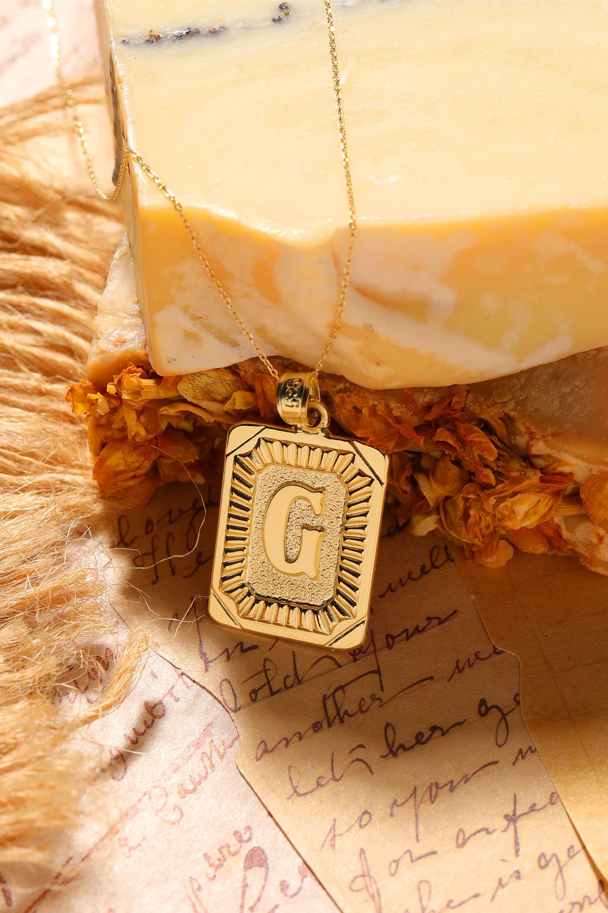 PRENSES PIRLANTA Kadın 14 Ayar Altın Kare Harf Kolye A & Z Harfi Altın Kolye Zincirli Harf Kolye 42 Cm G