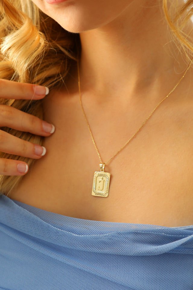 PRENSES PIRLANTA Kadın 14 Ayar Altın Kare Harf Kolye A & Z Harfi Altın Kolye Zincirli Harf Kolye 42 Cm J