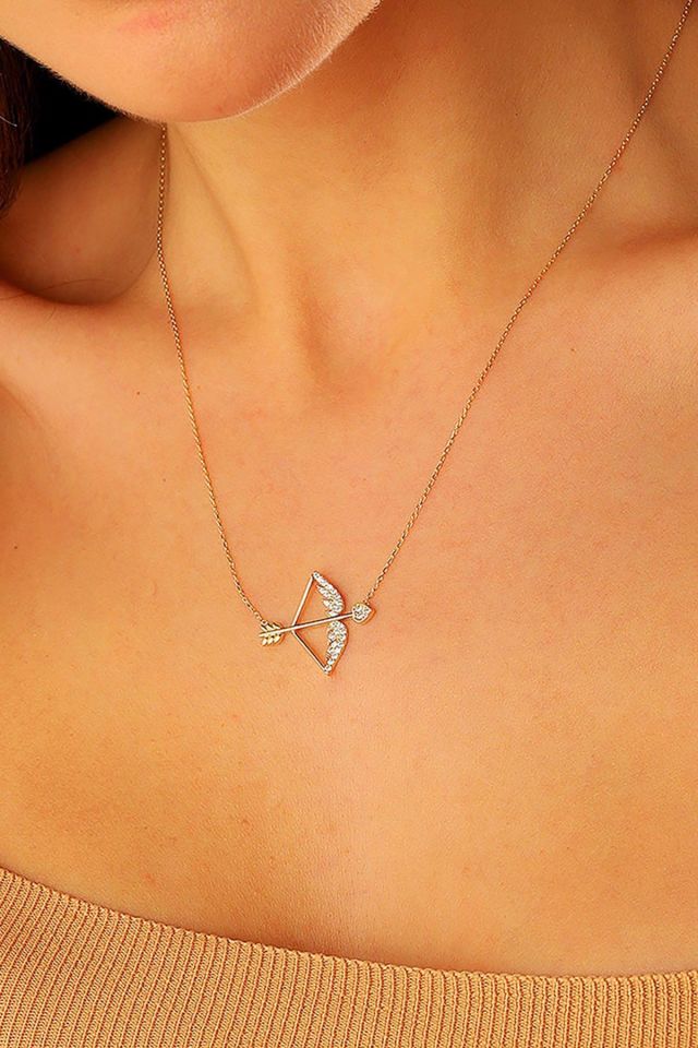 Prenses Pırlanta-14 Ayar Altın Melek Kanatlı Yay ve Ok Altın Kolye Modeli