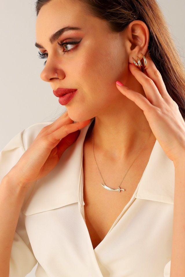 Prenses Pırlanta-14 Ayar Altın Elişi Zülfikar Altın Kolye Modeli