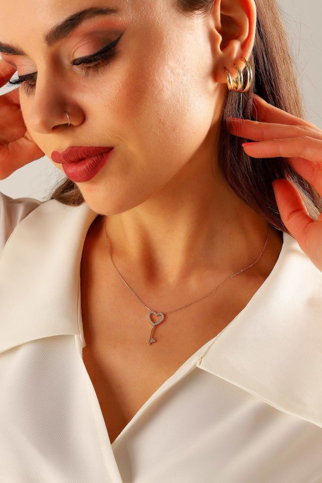 Prenses Pırlanta-14 Ayar Altın 2.5 cm Şans Anahtarı Altın Kolye Modeli