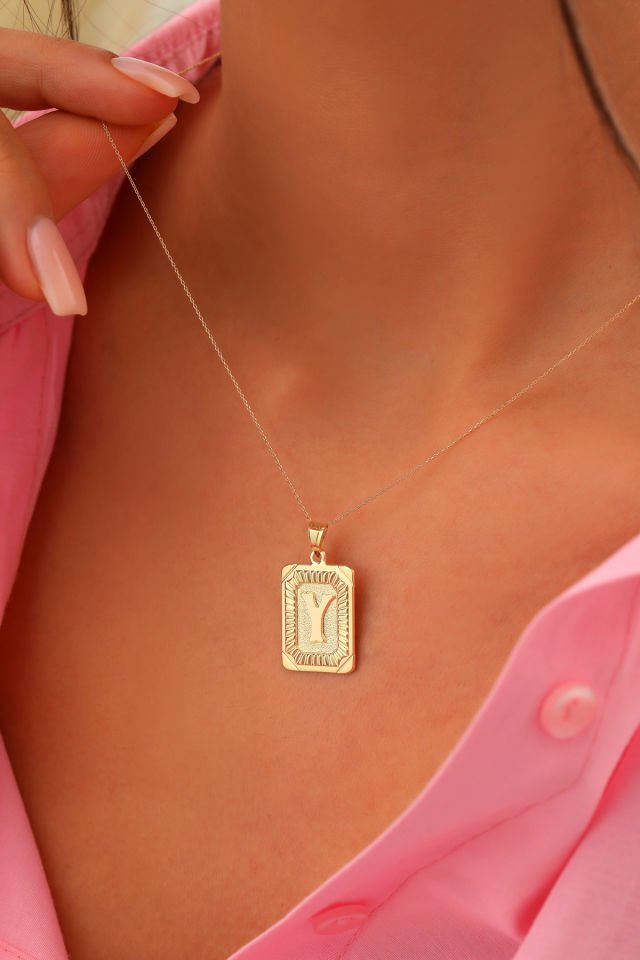 PRENSES PIRLANTA Kadın 14 Ayar Altın Kare Harf Kolye A & Z Harfi Altın Kolye Zincirli Harf Kolye 42 Cm Y