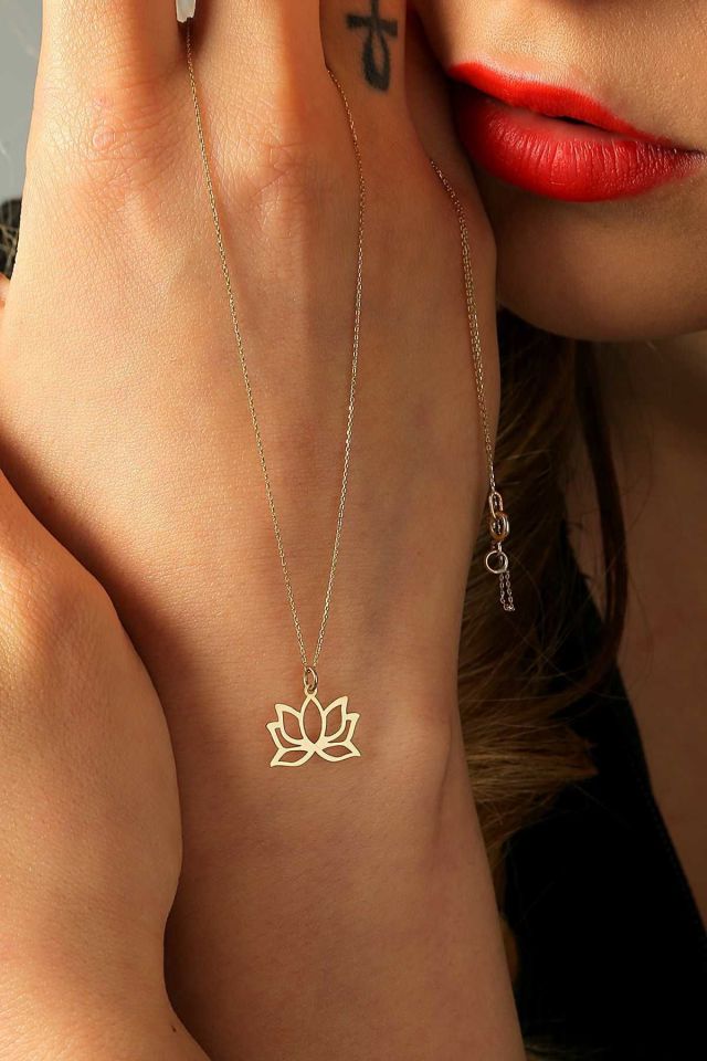Prenses Pırlanta-14 Ayar Altın Lotus Çiçeği Altın Kolye Modeli