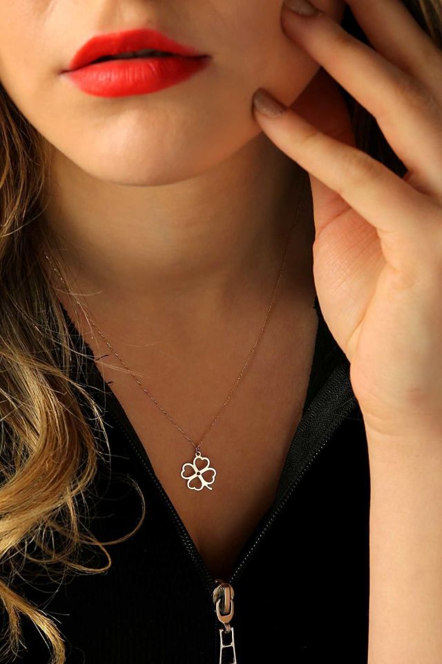 Prenses Pırlanta-14 Ayar Altın Kalpli Yonca Altın Kolye Modeli