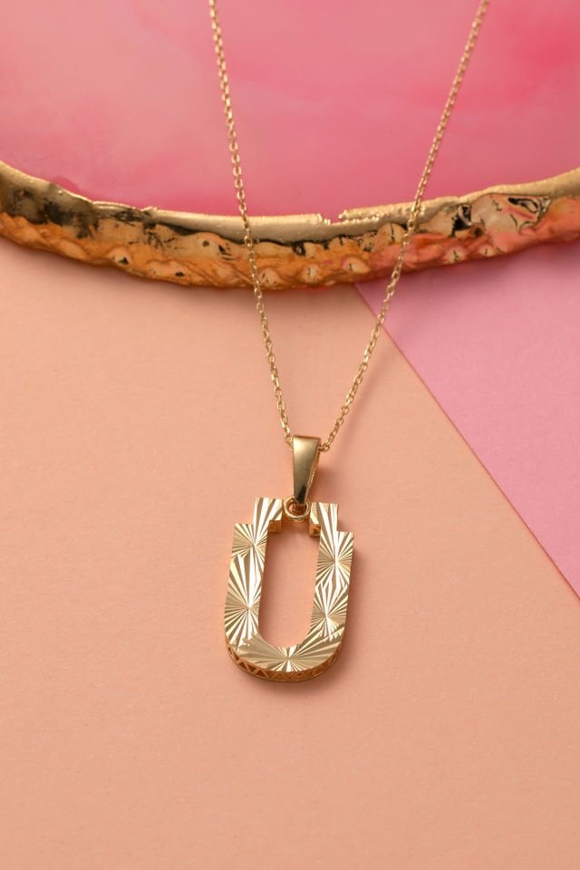 14 Ayar Altın Ü Harfi Kolye Ucu Parlak Kalemli Işıltılı Zincir Dahil Değildir