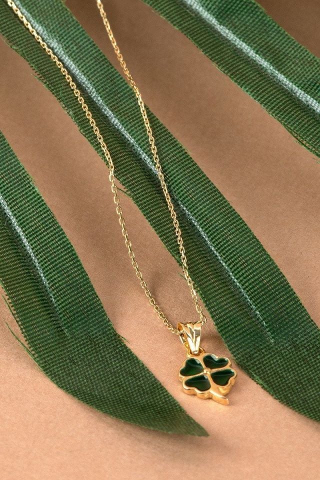 Prenses Pırlanta-14 Ayar Altın yeşil mineli elişi 4 yapraklı Yonca Altın Kolye Modeli