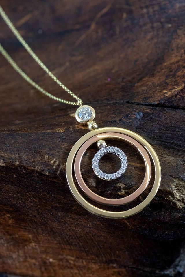 Prenses Pırlanta-Yeşil Beyaz Rose Üç Renk Altın Kolye Modeli 14 Ayar Altın