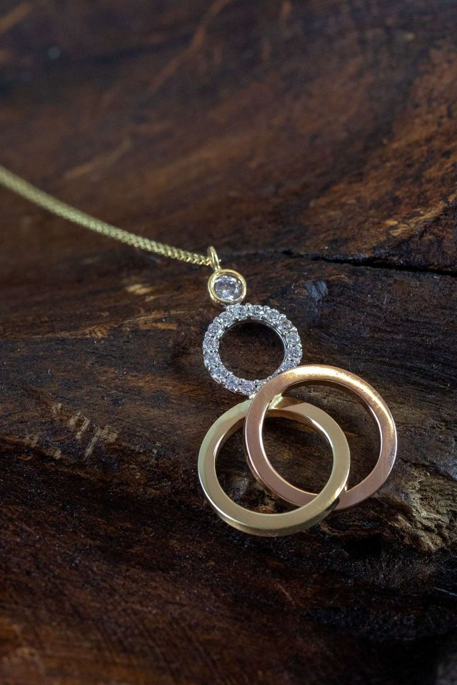 Prenses Pırlanta-Yeşil Beyaz Rose Üç Renk Altın Kolye Modeli 14 Ayar Altın